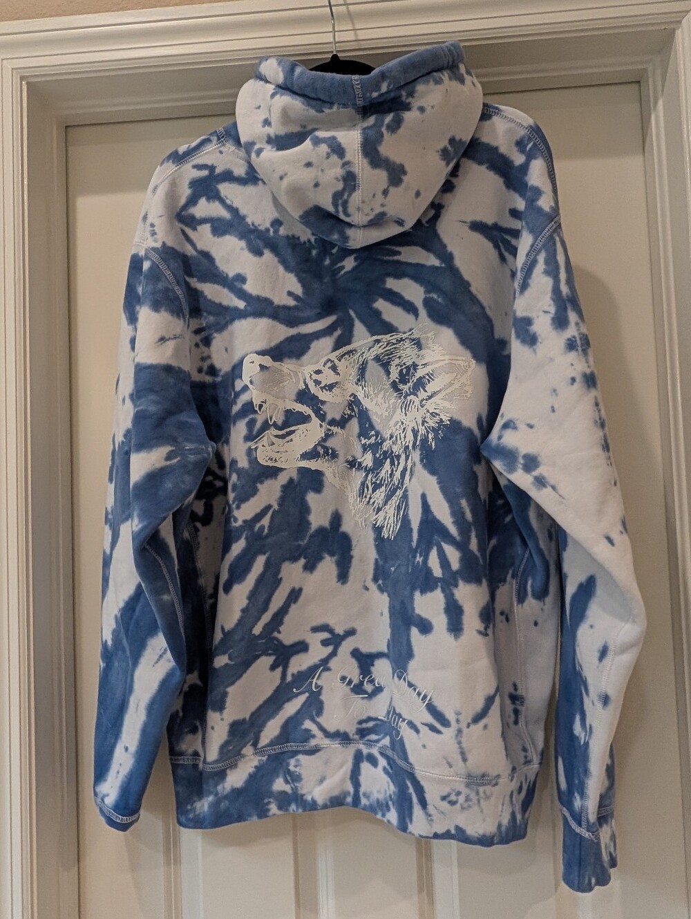 Greyson Limited-Edition Fireside Tie-Dye Hoodie Size Large - Picture 6 of 9